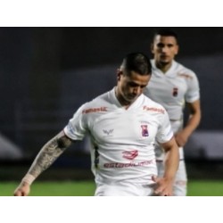 Paraná Clube recebe CSA na disputa por colocação em extremos opostos